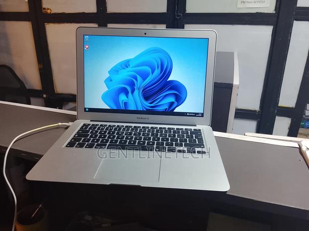 Laptop Apple MacBook Air 8GB Intel Core i5 SSD 256GB
