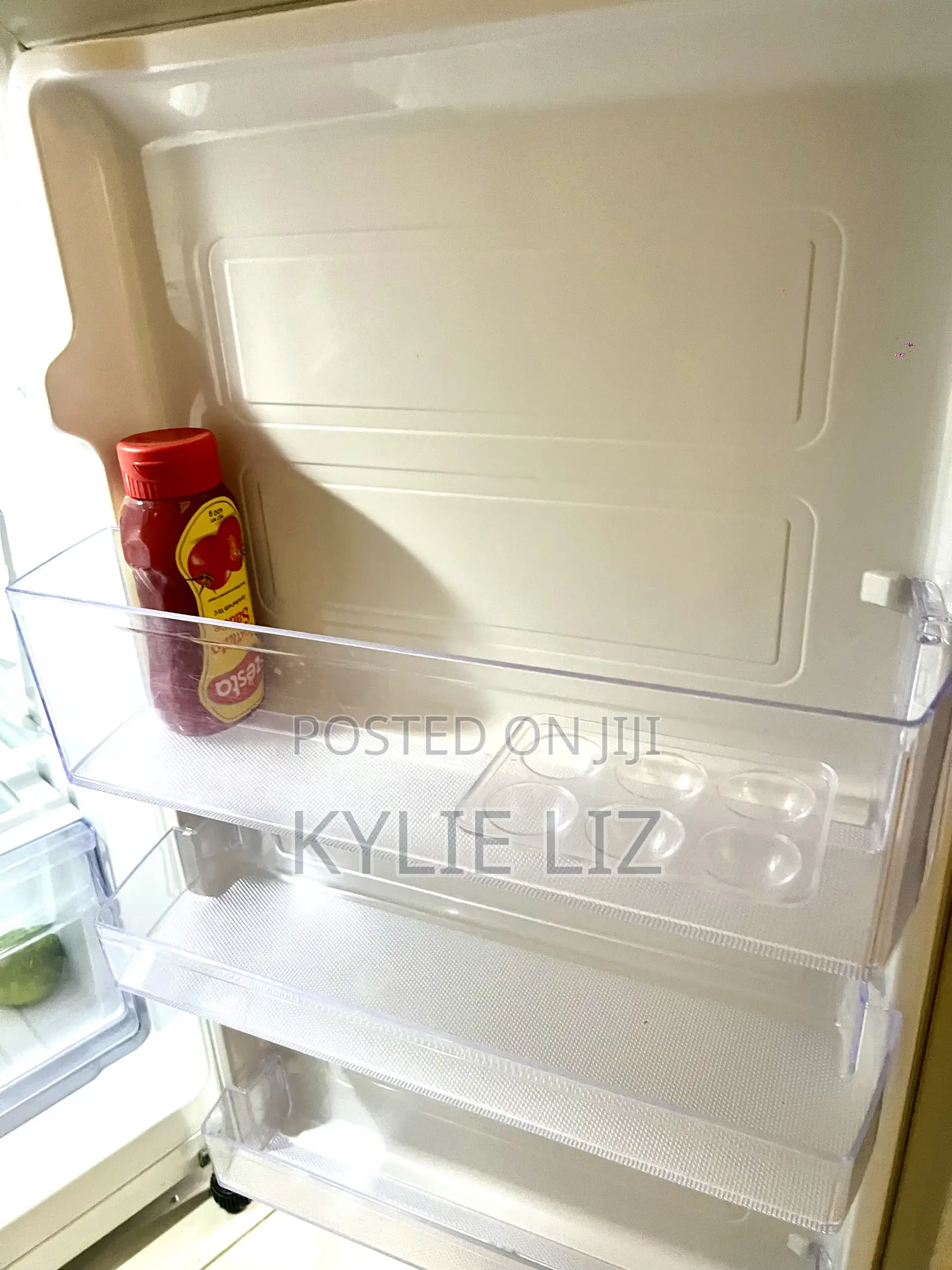White Samsung Double Door Fridge, 208l, Inverter Fridge