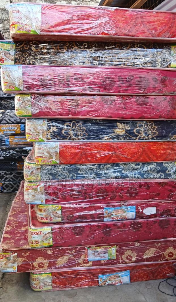 Super Dream 31⁄2×6 Plain Foam Mattress 6 Inch Comfort Edition