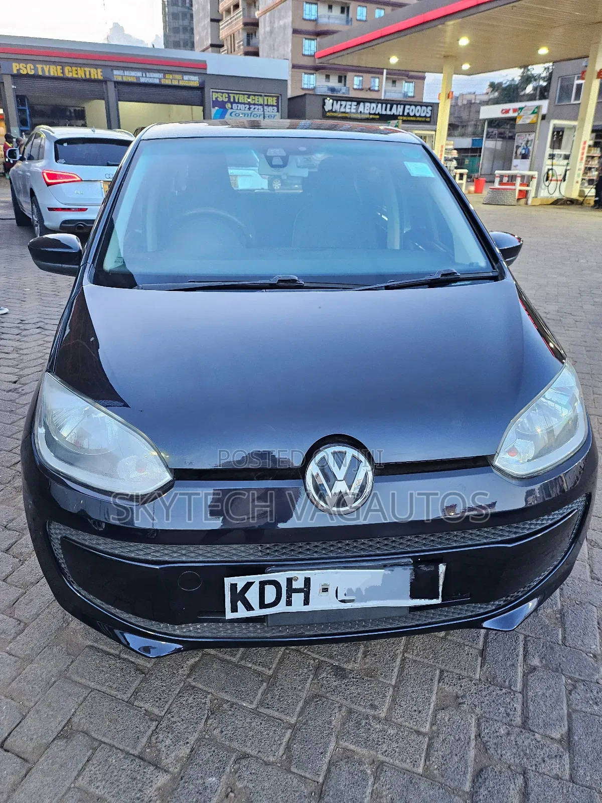 Volkswagen Up 2016 Black