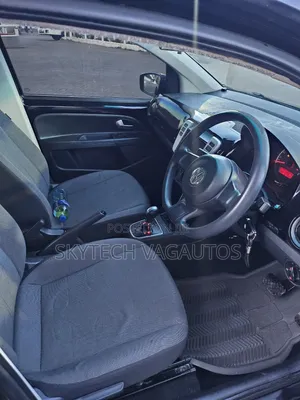 Volkswagen Up 2016 Black