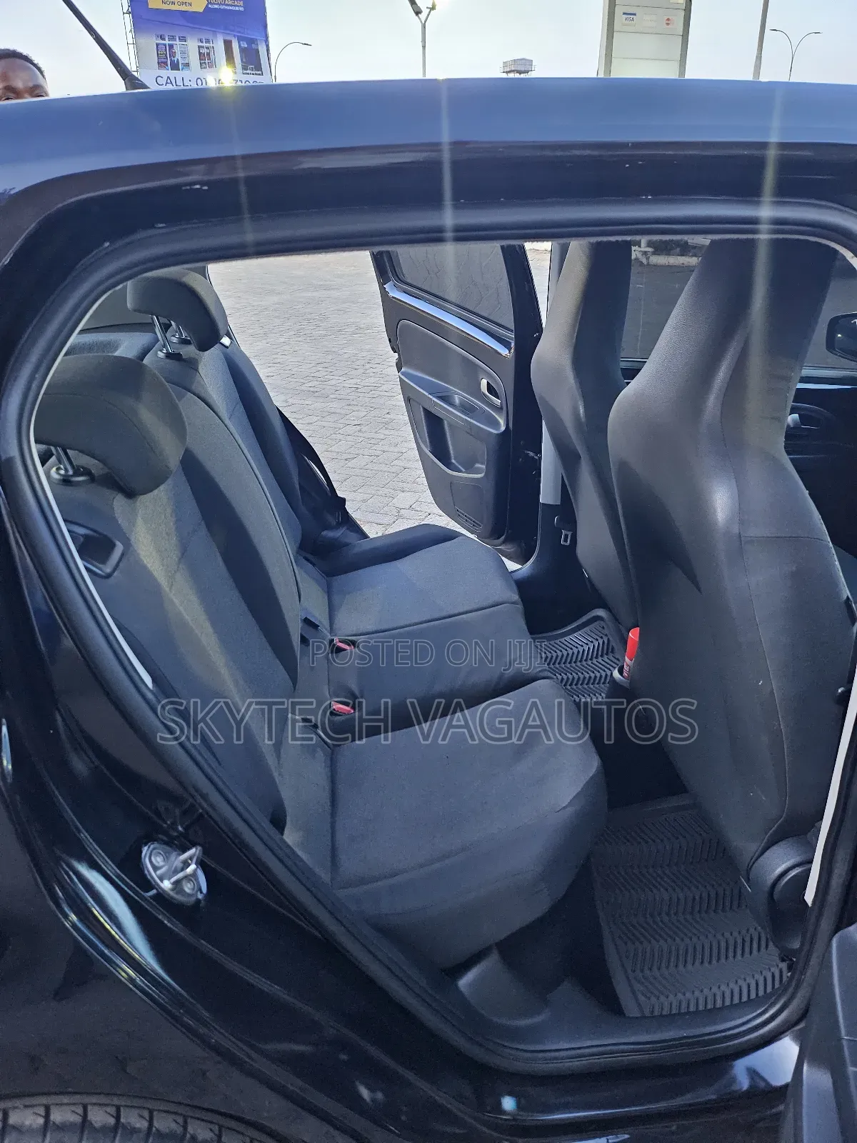 Volkswagen Up 2016 Black