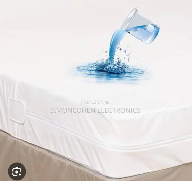 Zipped High Quality Mattress Cover / Protector - thumbnail 5