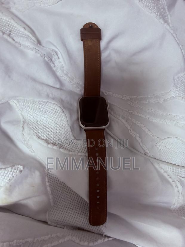 Apple Watch Series 7 – Clean, Fully Working (Leather Strap)