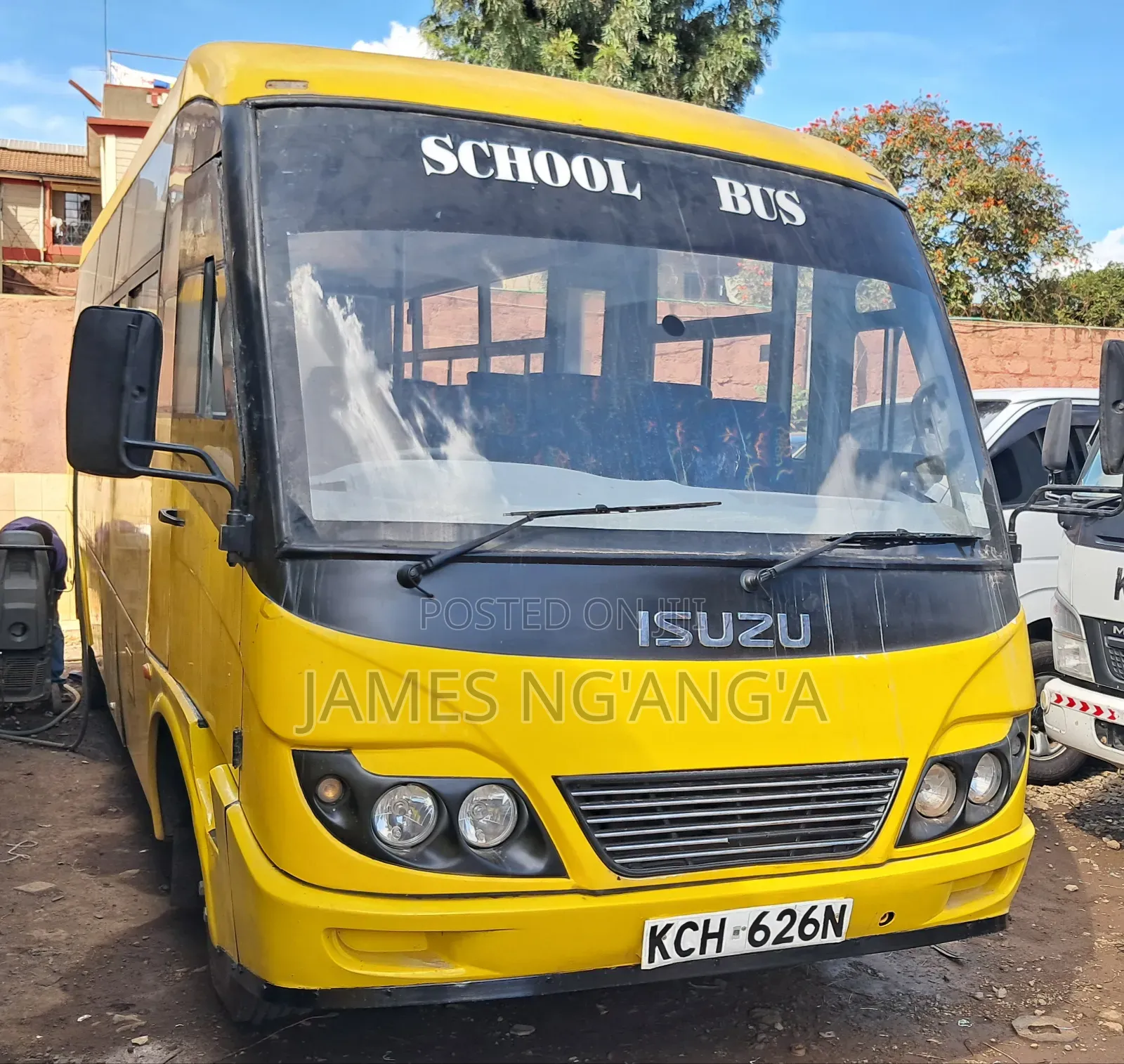 Isuzu NQR 2016 Yellow