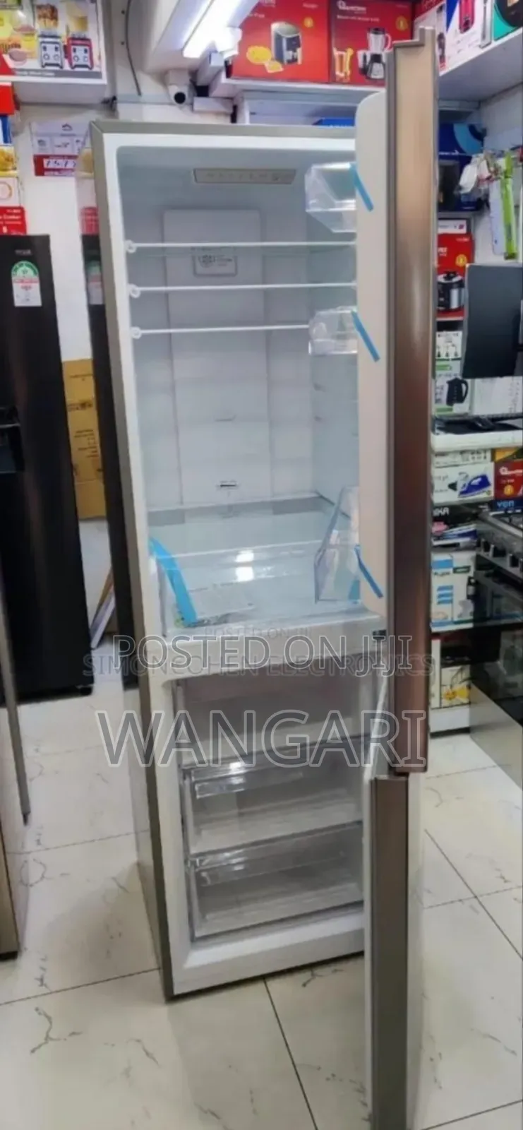 Defrosts. New Commercial Roch 330l Fridge