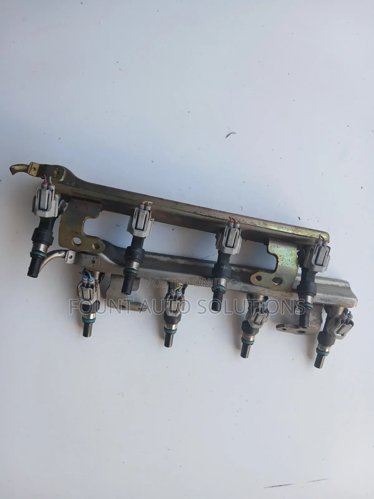 Fuel Nozzle Nissan Tiida