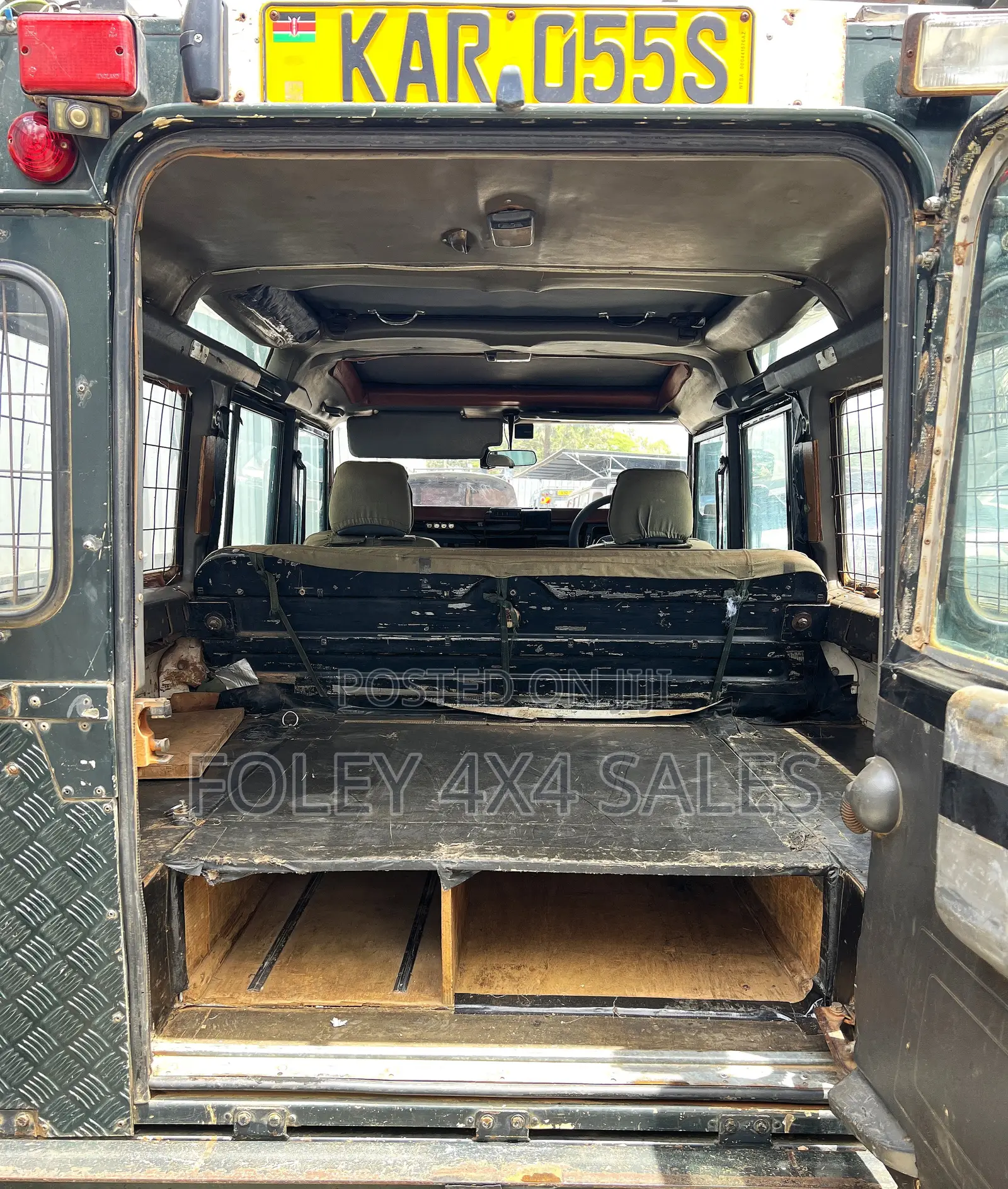 Land Rover Defender Station AWD 1997 Green