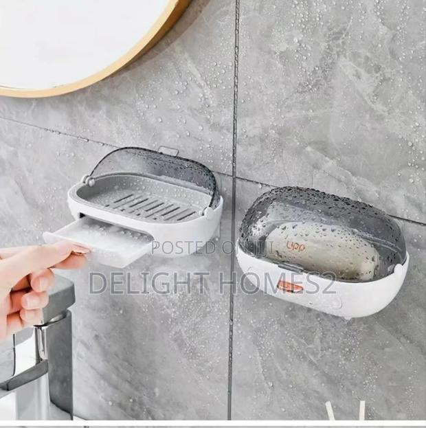 1pc Flip-Cover Wall-Mounted Soap Box_car