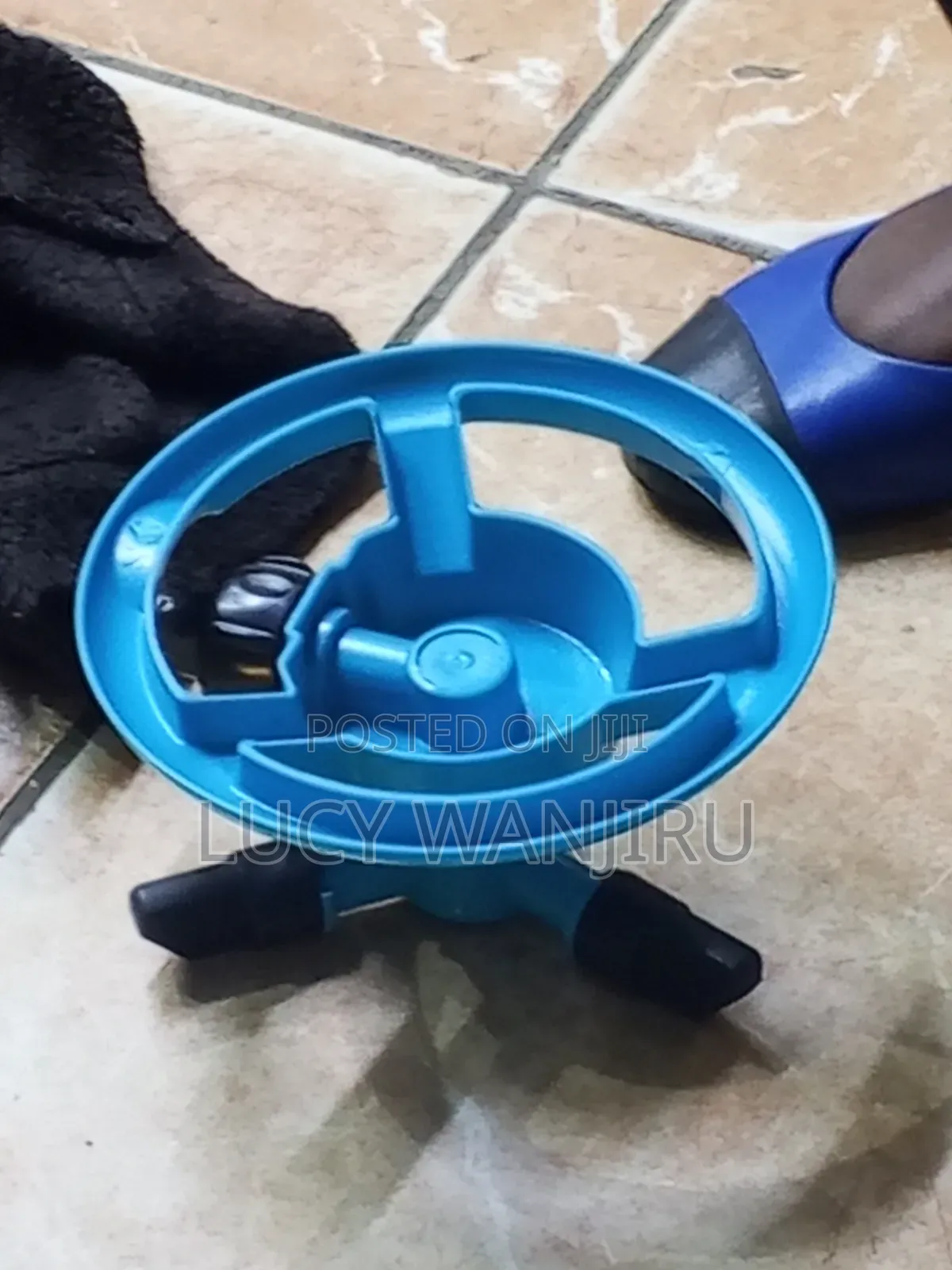Brand New 3 Nozzles Sprinkler