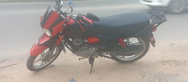 TVS HLX Plus ES 2019 Black