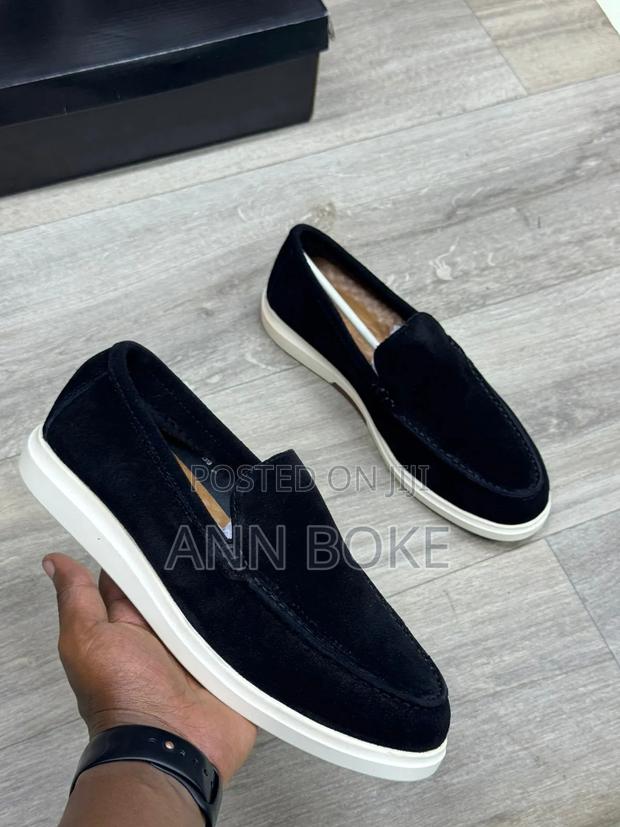 Hugo Boss First Leather 
Size 39-45