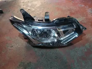 Headlight Mistrubishi Outlander 2014 Non.