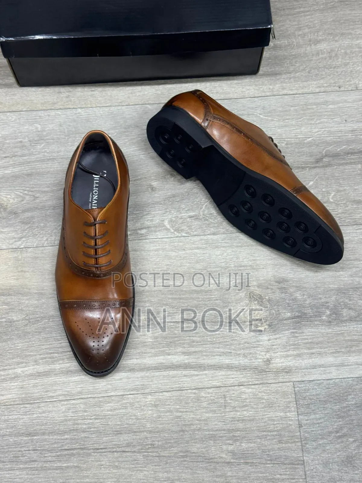 Official Shoes 
Size 39-45