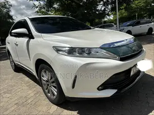 Toyota Harrier 2018 White