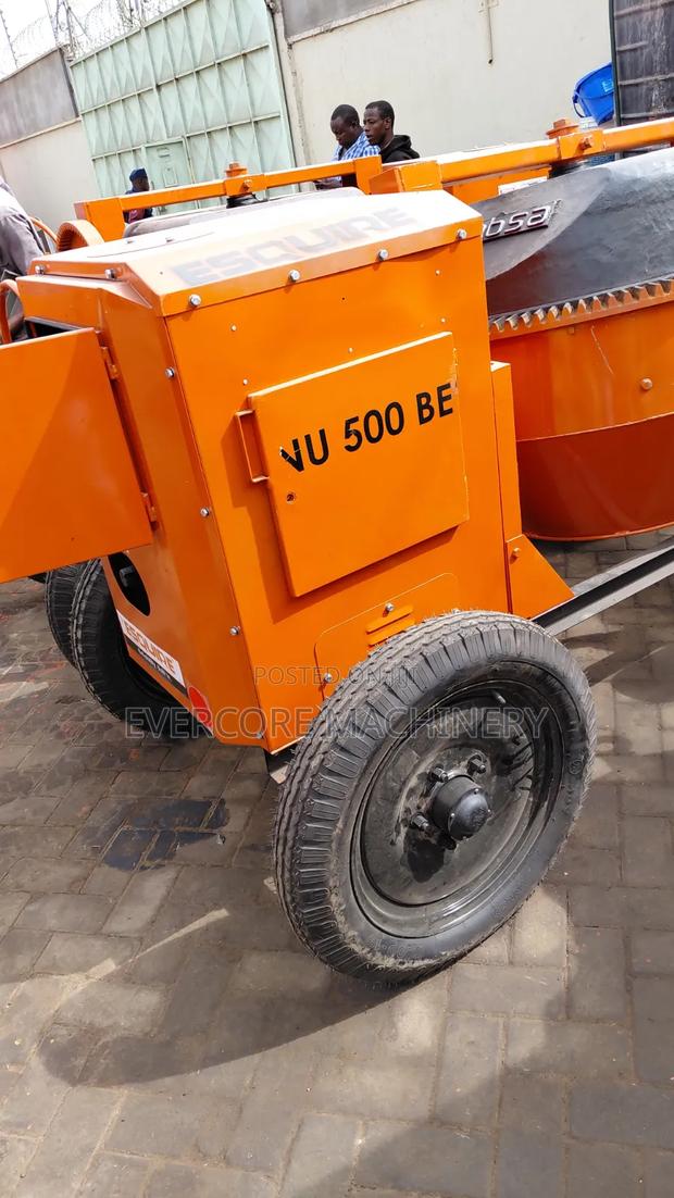 Esquire 500l Diesel Concrete Mixing Machine.