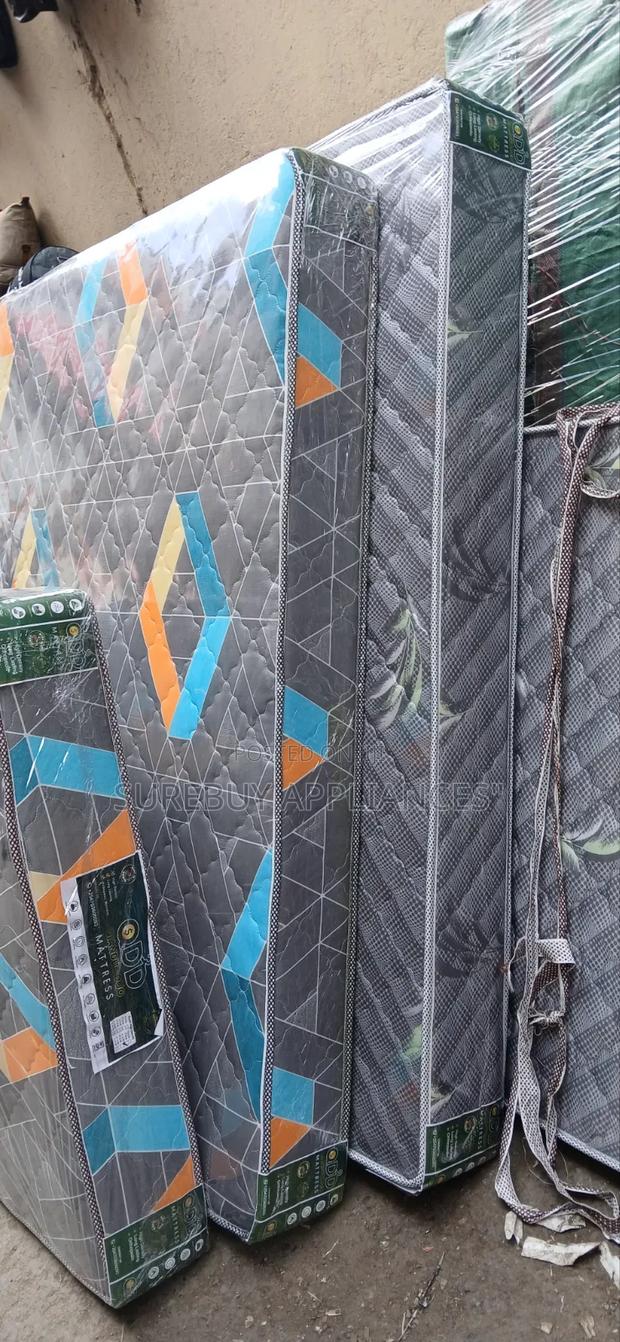 Vivo 4×6×8 High Density Firm Support Mattress