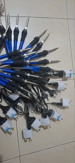 60watts 240volts,Modern Sharp Pointed Soldering Gun With Adaptor.