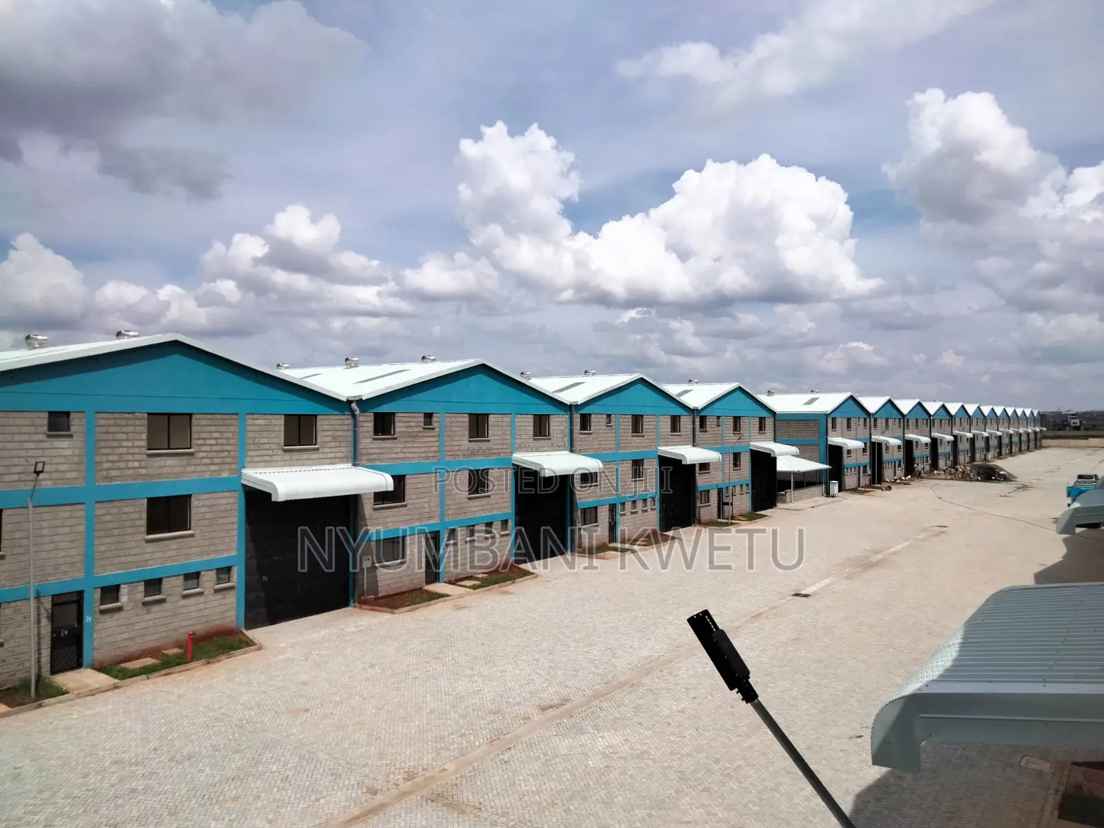 Warehouse for Sale Along Eastern Bypass