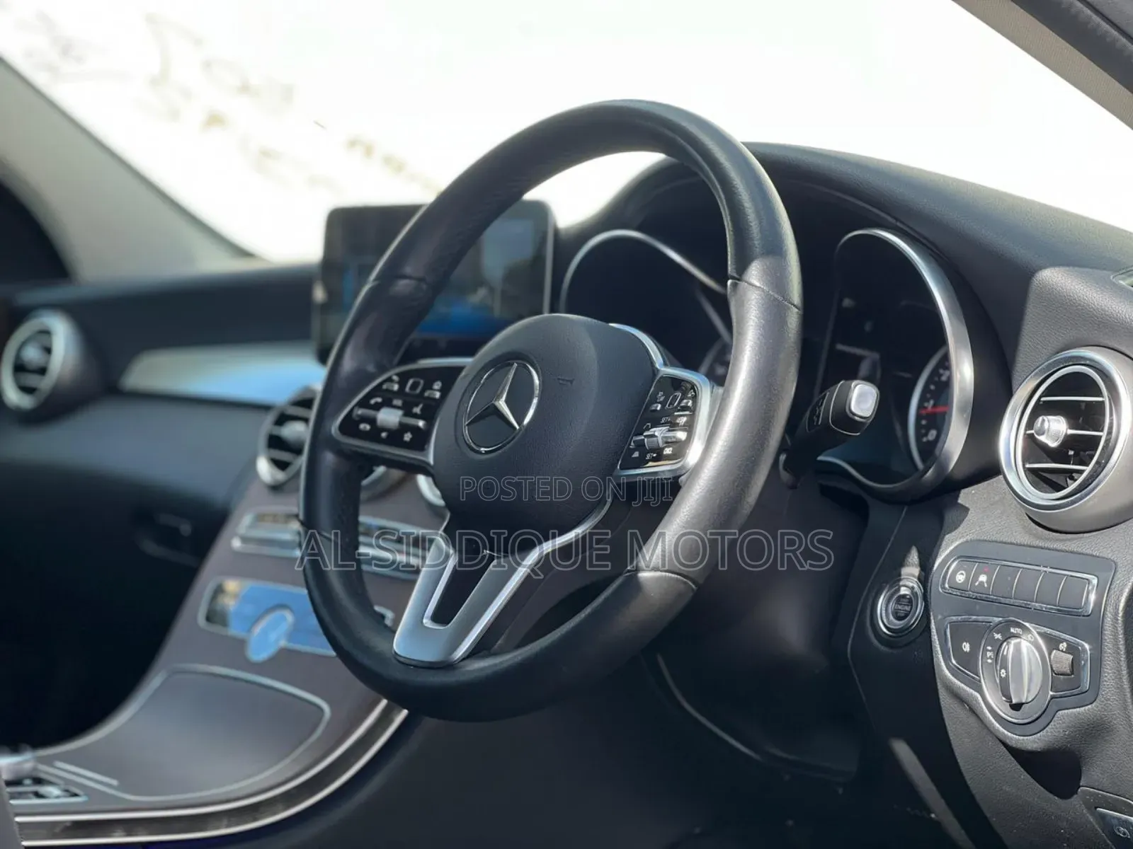 Mercedes-Benz C200 2019 Green