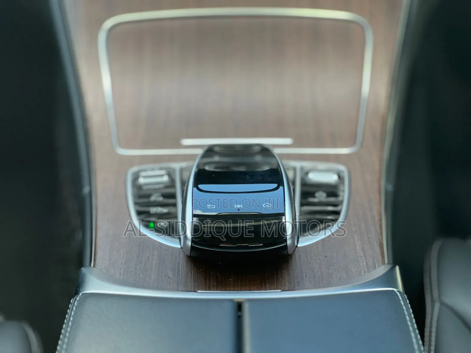 Mercedes-Benz C200 2019 Green