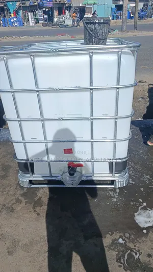 Professional Cage Tank