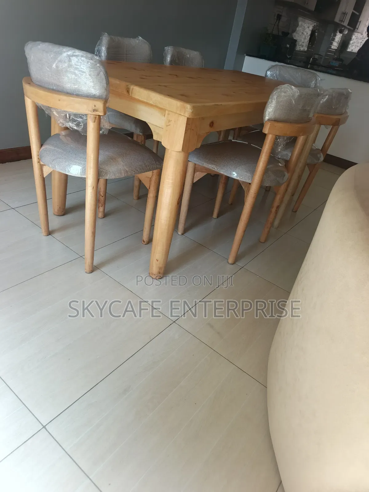 6 Seater Natural Colour (Cypress)