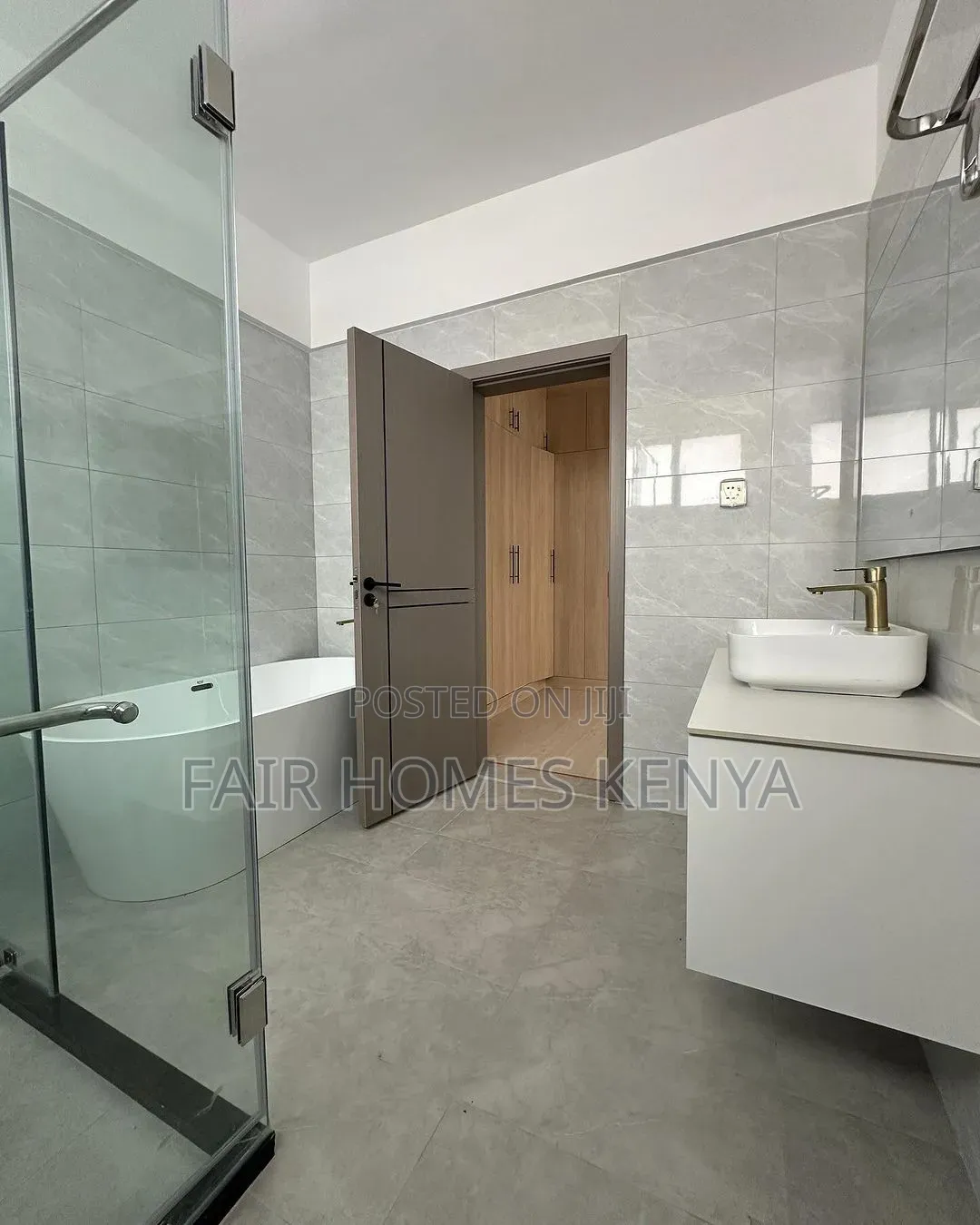 4bdrm Apartment in Oledume Road, Valley Arcade for rent