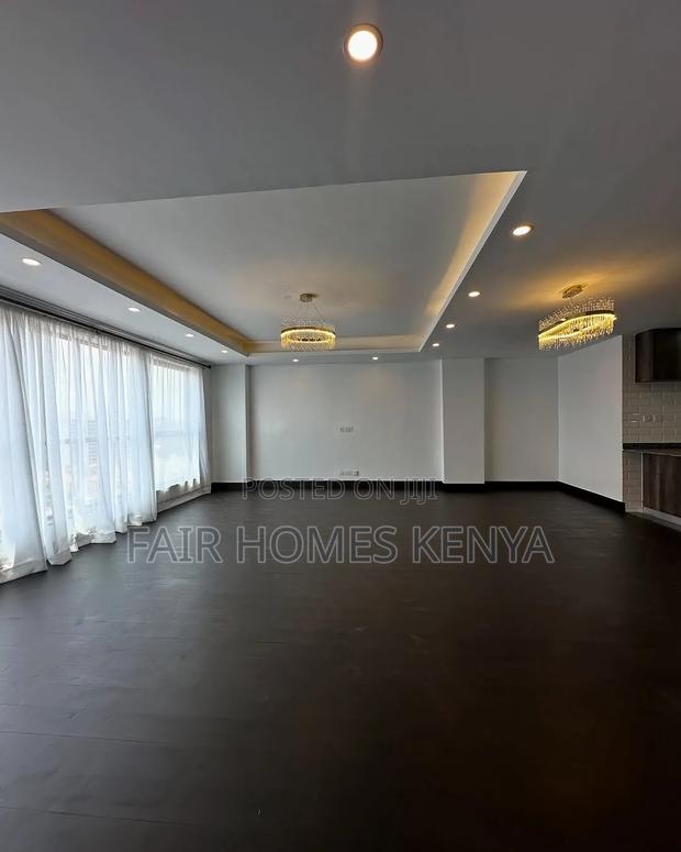 4bdrm Duplex in Valley Arcade for rent