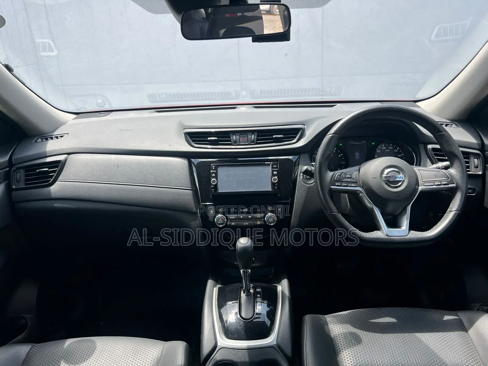 Nissan X-Trail 2.0 Petrol AWD 2018 Red