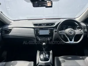 Nissan X-Trail 2.0 Petrol AWD 2018 Red