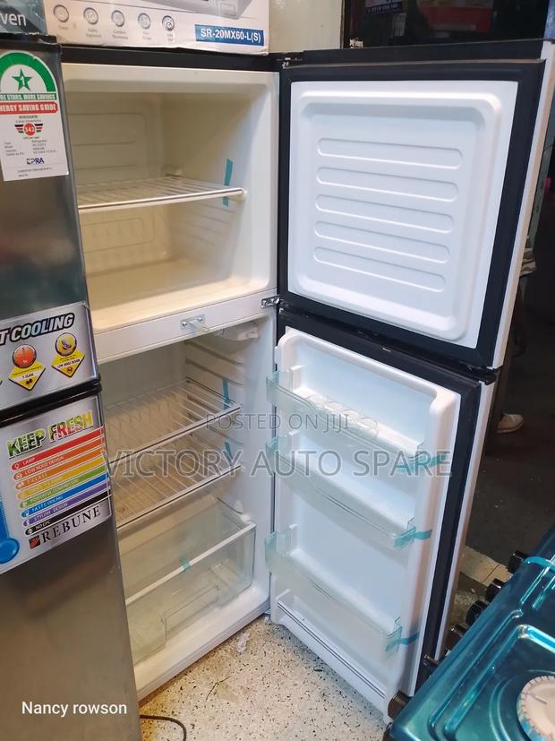 Working Rebune Fridge - thumbnail 2
