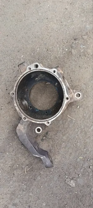 Steering Knuckle Nissan Patrol Y61.