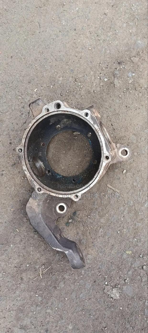 Steering Knuckle Nissan Patrol Y61.