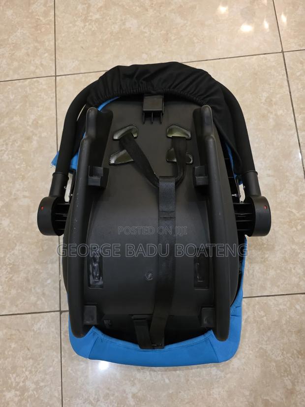 Baby Car Seat - thumbnail 3
