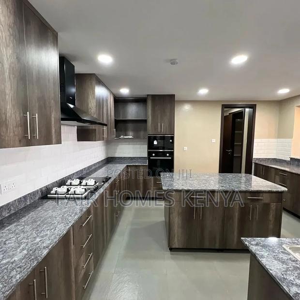 4bdrm Duplex in Valley Arcade for rent - thumbnail 2