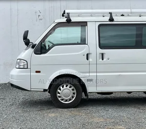 Mazda B 2019 White