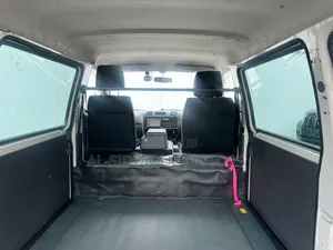 Mazda B 2019 White