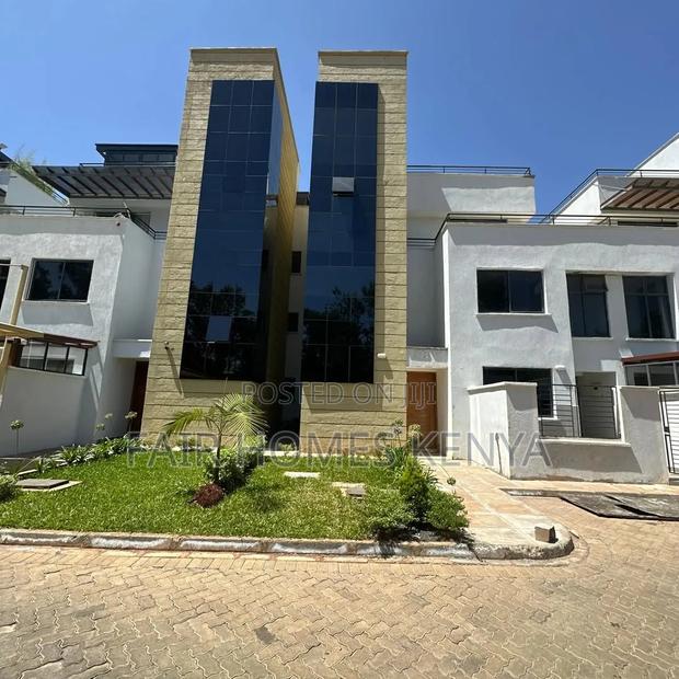 4bdrm Townhouse / Terrace in Lavington Green, Muthangari for rent