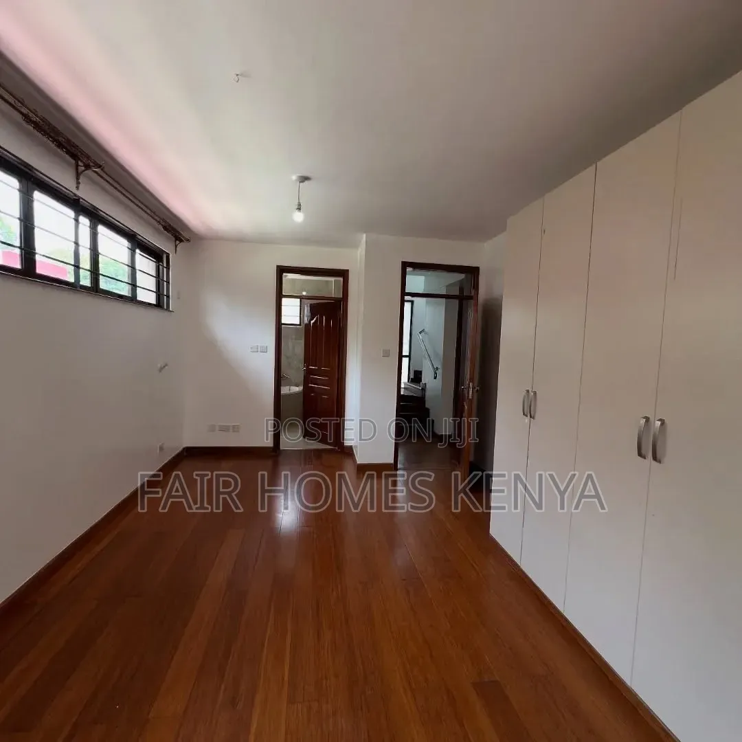 5bdrm Townhouse / Terrace in Convent Drive, Muthangari for rent