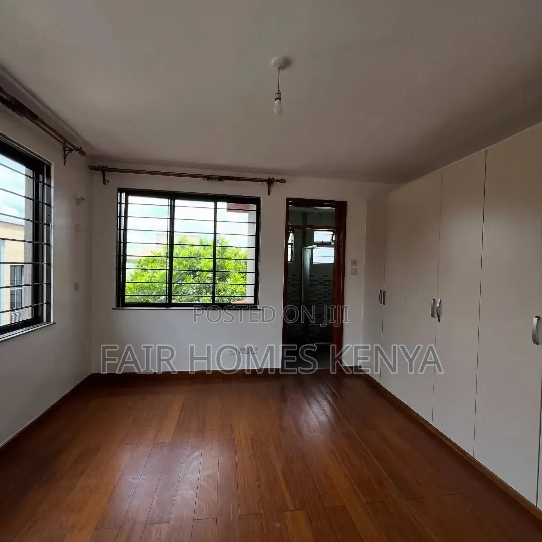 5bdrm Townhouse / Terrace in Convent Drive, Muthangari for rent