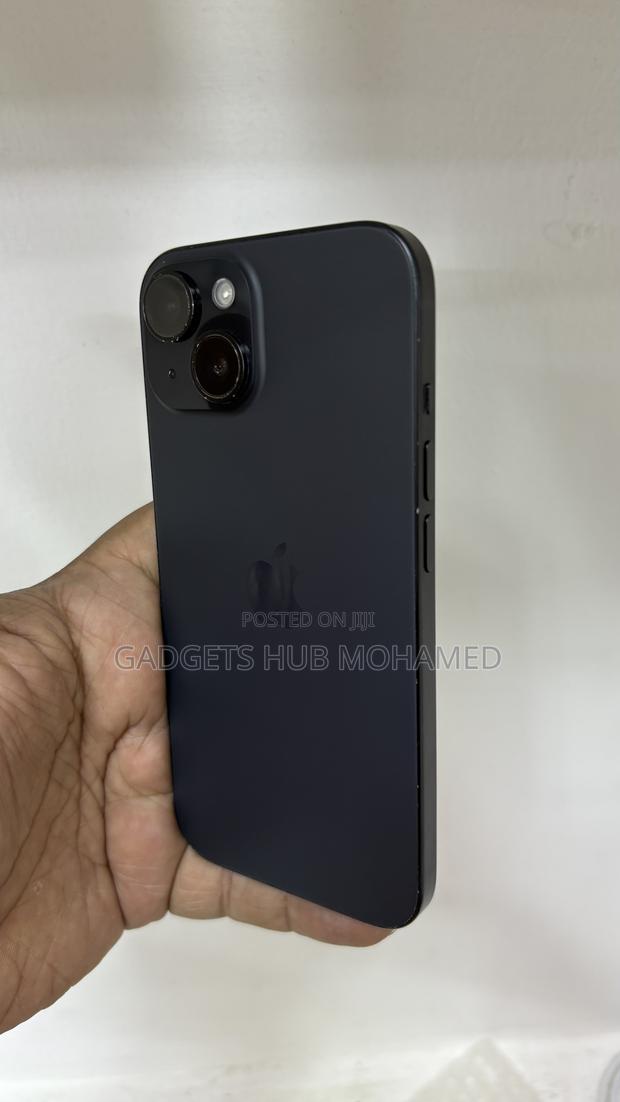 Apple iPhone 15 128 GB Black - thumbnail 5