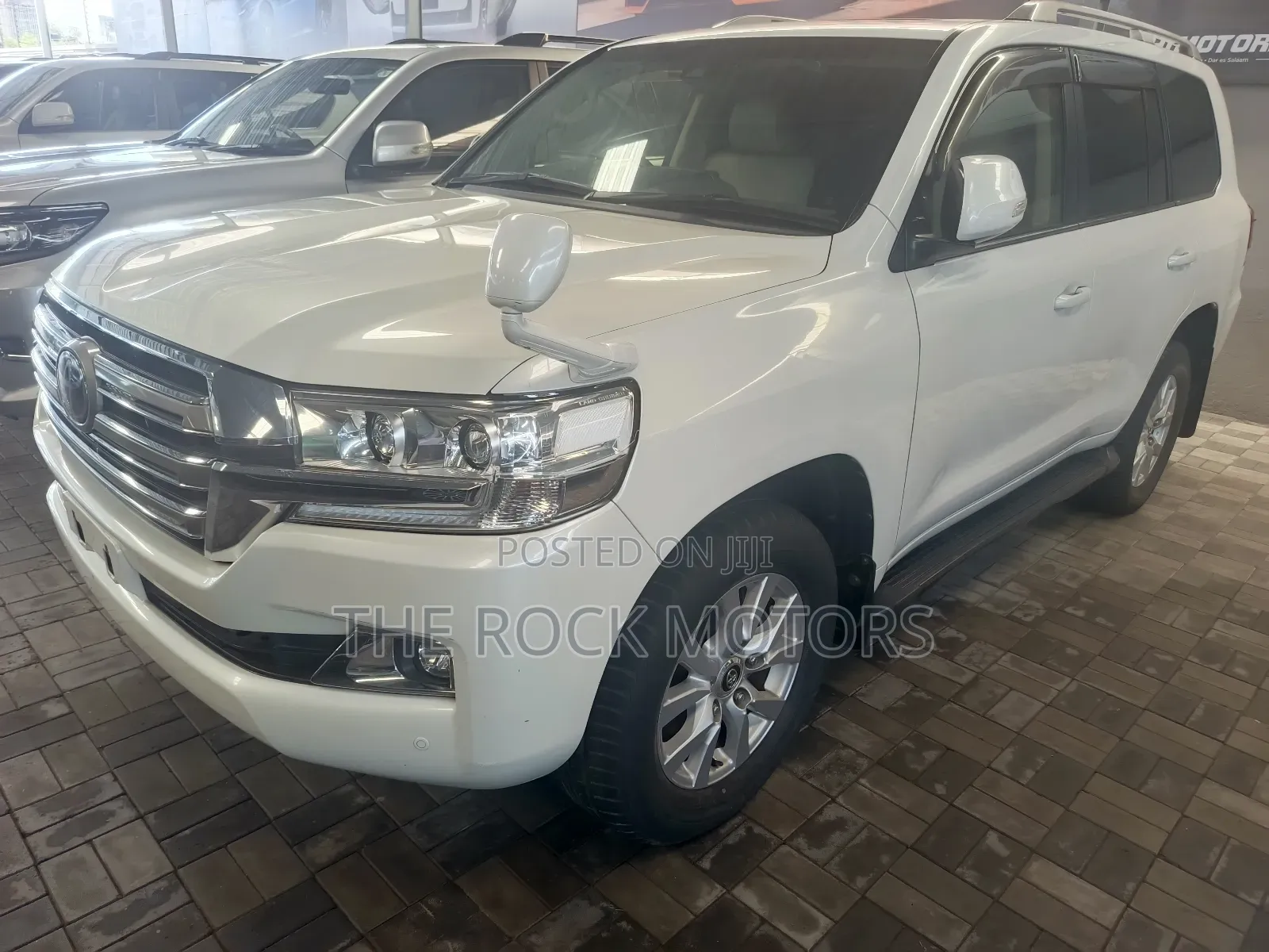 Toyota Land Cruiser 2018 White