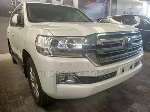 Toyota Land Cruiser 2018 White