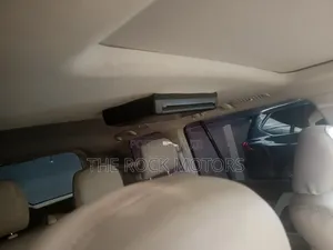 Toyota Land Cruiser 2018 White