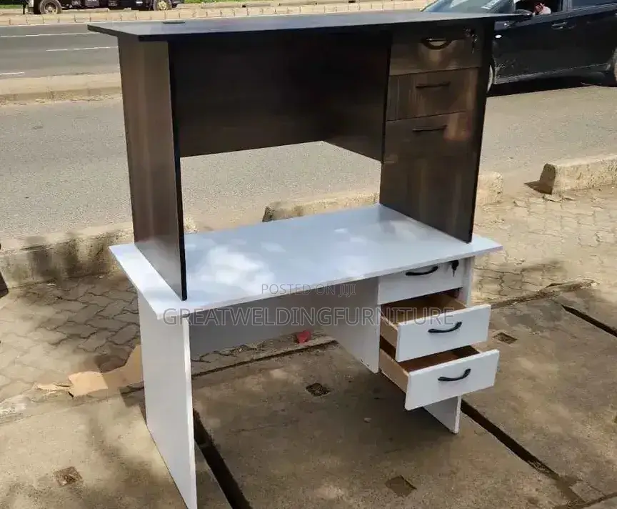 Office Desk 0.9m on Delivery