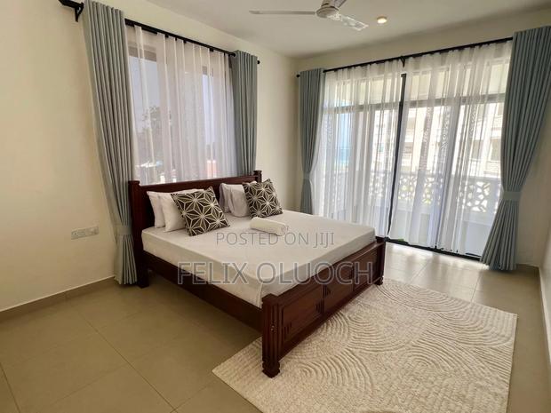 Two Bedroom Beachfront in Nysli - thumbnail 6