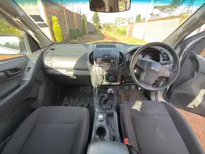 Isuzu D-MAX 2021 Silver
