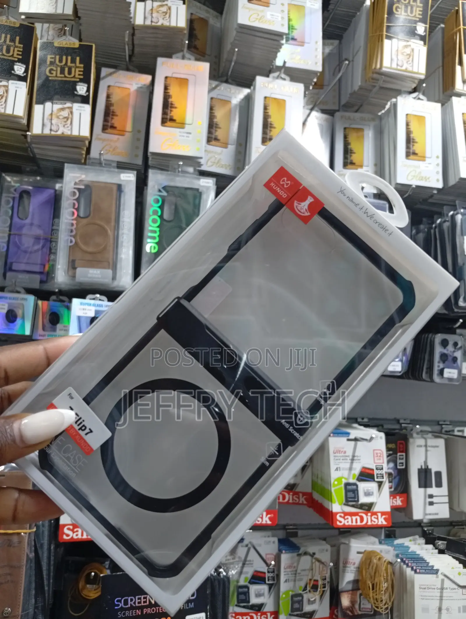 Magsafe Protective Case for the Samsung Galaxy Z Flip 7.