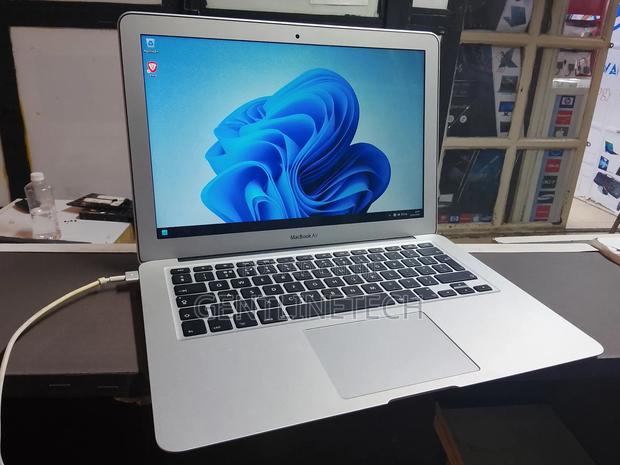 Laptop Apple MacBook Air 2017 8GB Intel Core i5 SSD 256GB